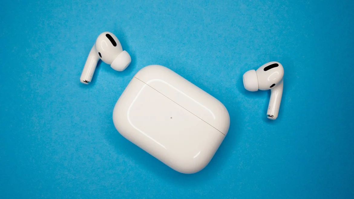 My Solution to Lost AirPods:The AirTags U1 Chip 1 post8