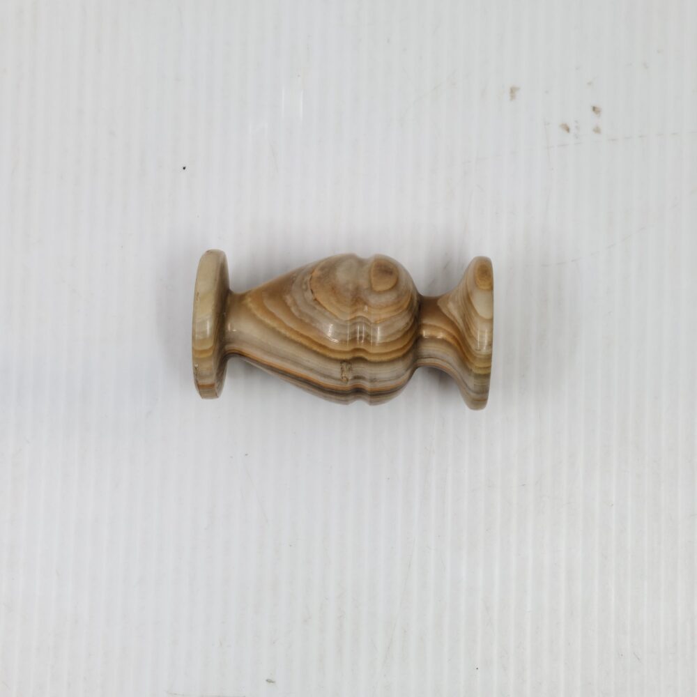 Miniature Onyx Vase – Hand‑Polished Stone Décor 3 IMG 20251015 152419 scaled