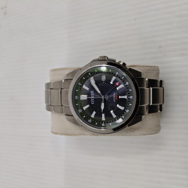 Citizen Eco-Drive WR200 Men's Watch – Black Dial, Stainless Steel, Date Display