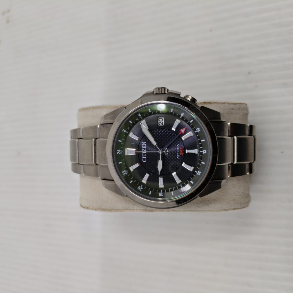 Citizen Eco-Drive WR200 Men's Watch – Black Dial, Stainless Steel, Date Display