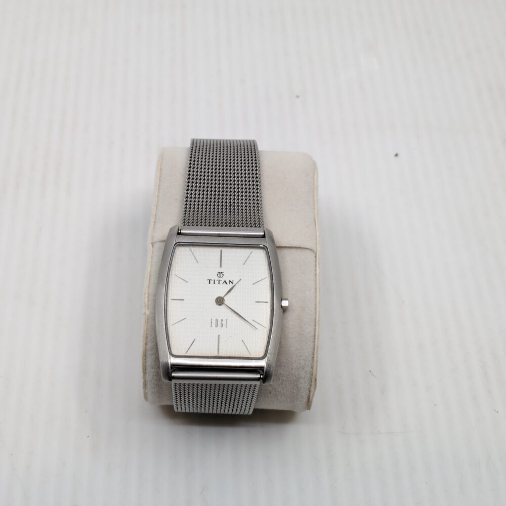 Titan Edge Ultra-Thin Watch – White Dial, Mesh Strap, Minimalist Design 3 IMG 20251015 155357 scaled