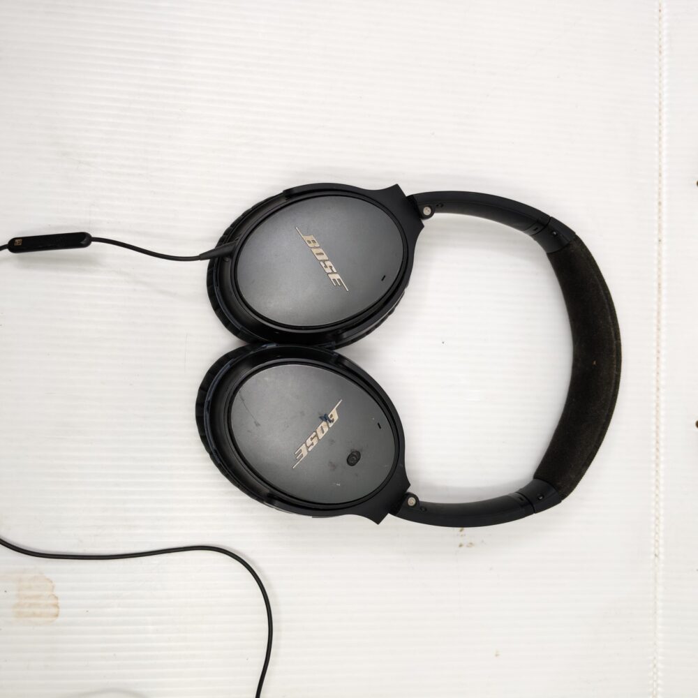 Bose Wired Over-Ear Headphones – QuietComfort 35, Noise-Isolating, Black 2 Bose QuietComfort wired headphones | Over-ear noise-isolating headset | Premium audio gear | Bose black headphones with cable